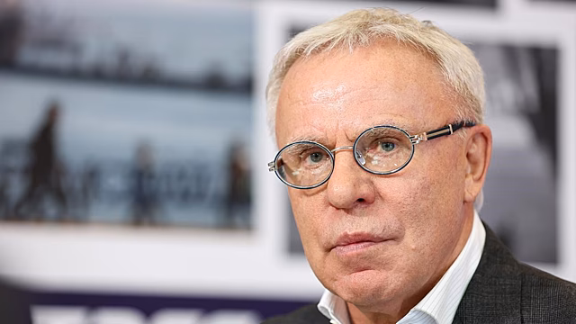 Фетисов назвал уродством неупоминание IIHF российских хоккеистов в материале о победе «Каролины» в Кубке Стэн…