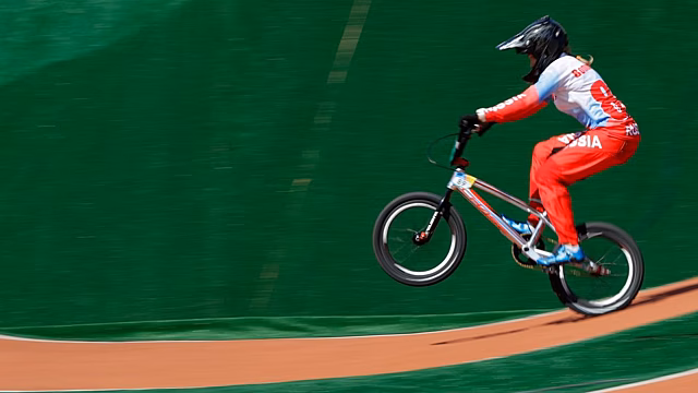 12 российских велогонщиков заявлены на чемпионат Европы по BMX-гонкам во Франции