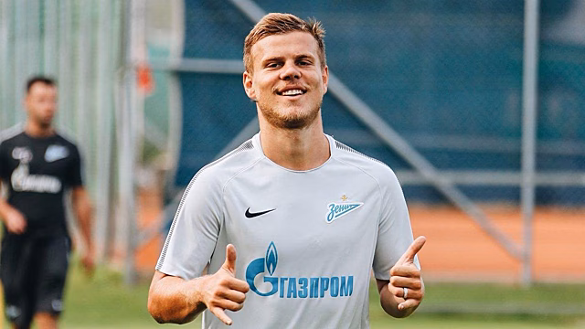 Кокорин вступился за «Зенит» после оскорбительной кричалки