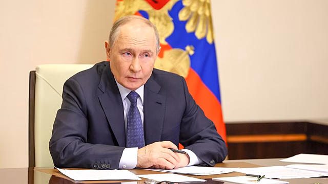 Путин поздравил шахматистов с Международным днем шахмат