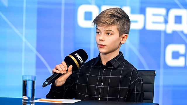 Лев Лазарев откатал новую короткую программу с двумя четверными на закрытых прокатах